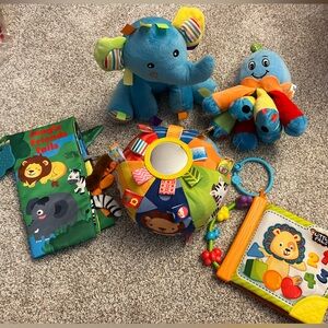 Melissa and Doug Look A Like Bundle